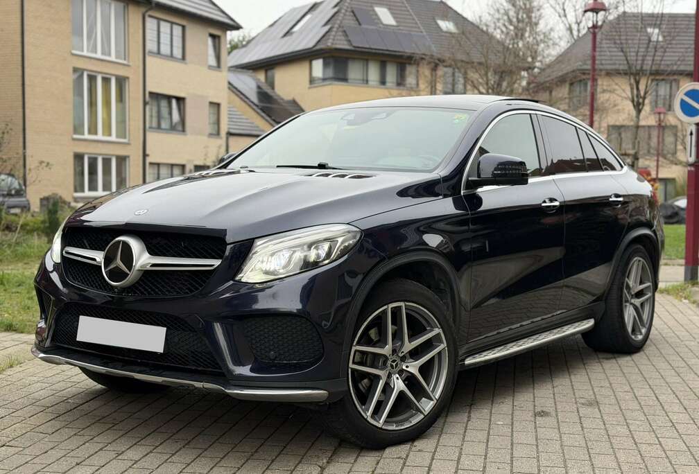 Mercedes-Benz Coupé d 4-Matic 9G-Tronic