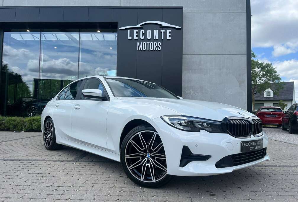 BMW 318iAS Berline Schuifdak/Navigatie/Carplay/Cruise/PDC