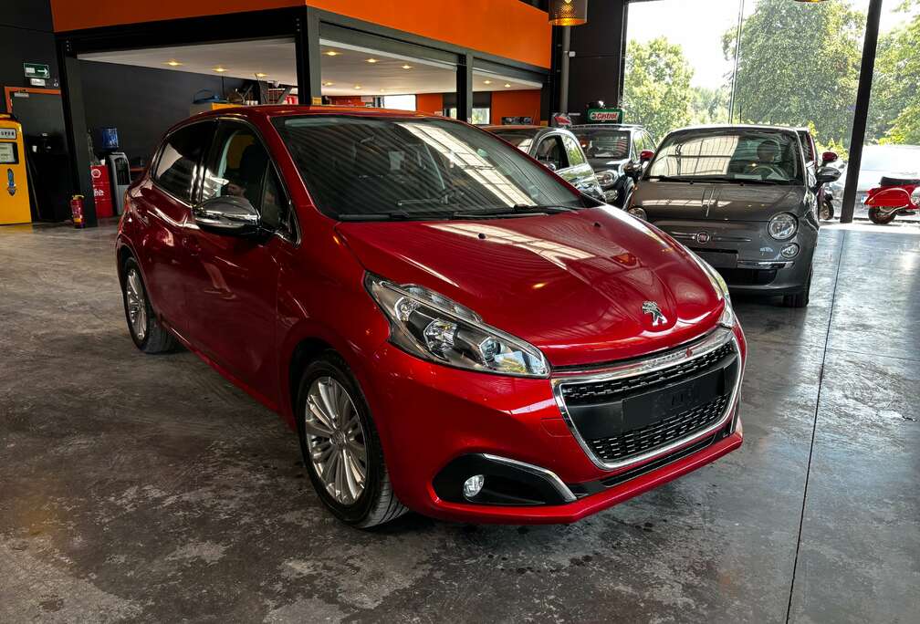 Peugeot 208 1.2 / Automatique / 12 Mois De Garantie