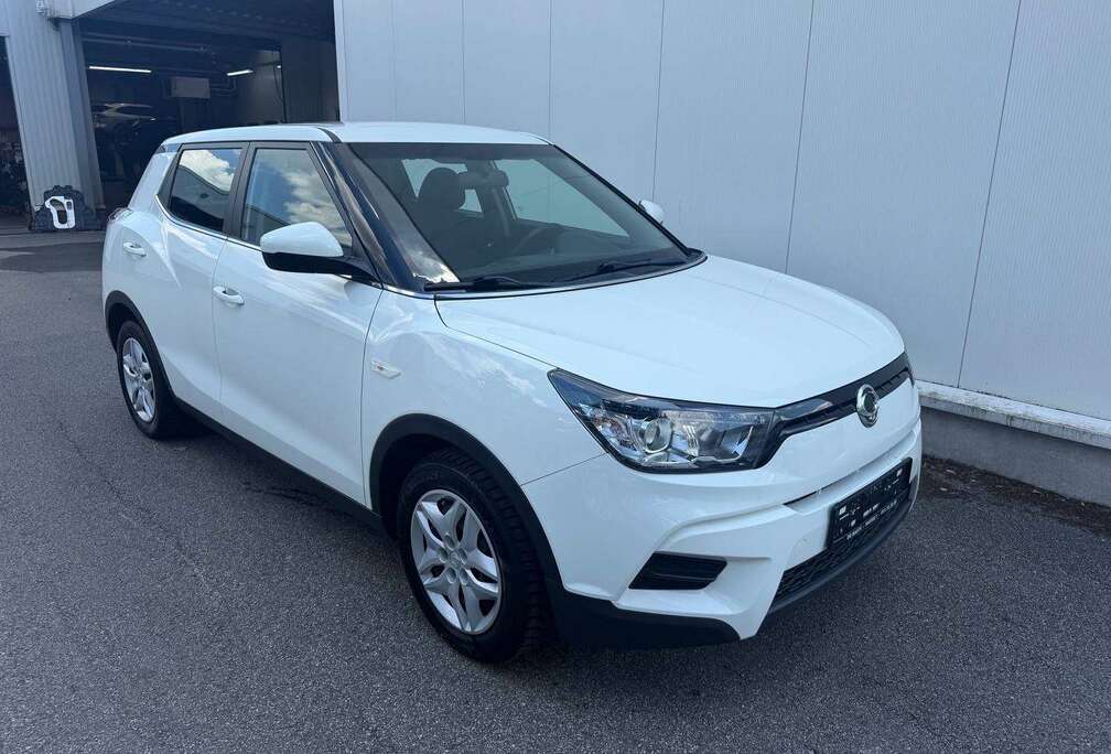 SsangYong Tivoli 1.6i e-XGi 2WD Crystal