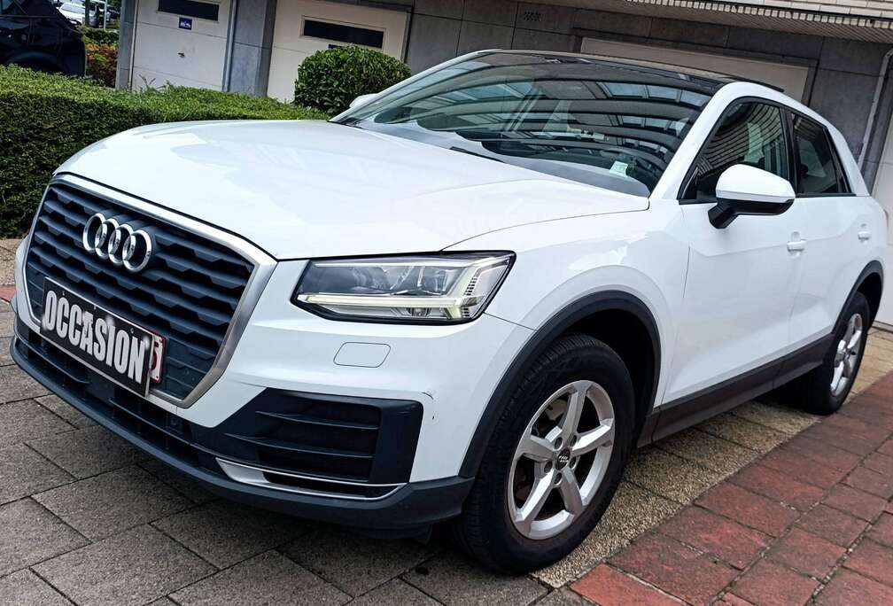 Audi Q2 30 TFSI Design (EU6d-TEMP) CTOKCARPAS toit Panoramiques  Clim GPS camera CTOKCARPAS 2cles