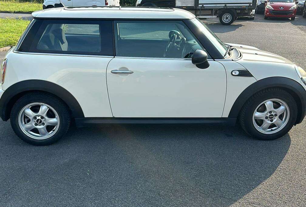 MINI Mini 1.6i One
