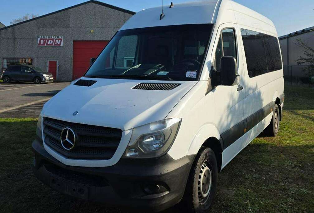 Mercedes-Benz 313 (Stock ID 03895)