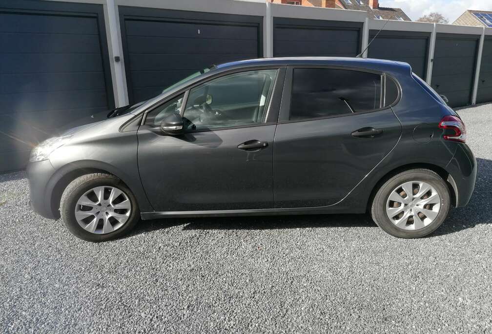 Peugeot 208 1.2i Access