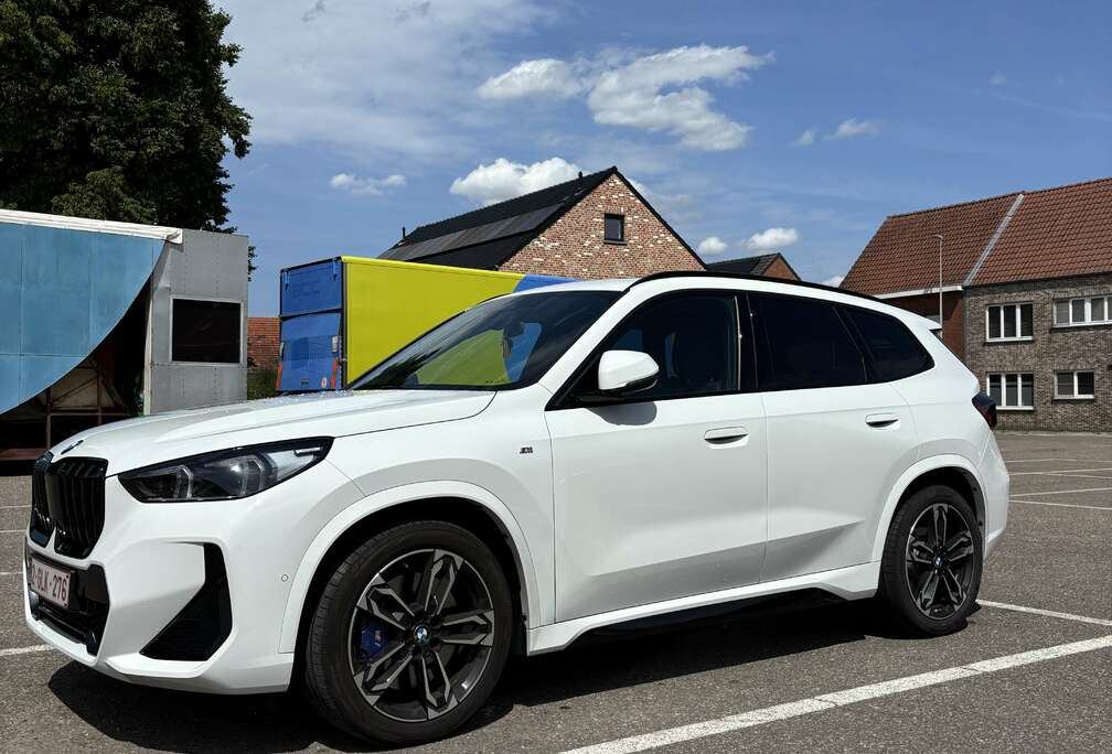 BMW 1.5iAS xDrive30e PHEV (240 kW)