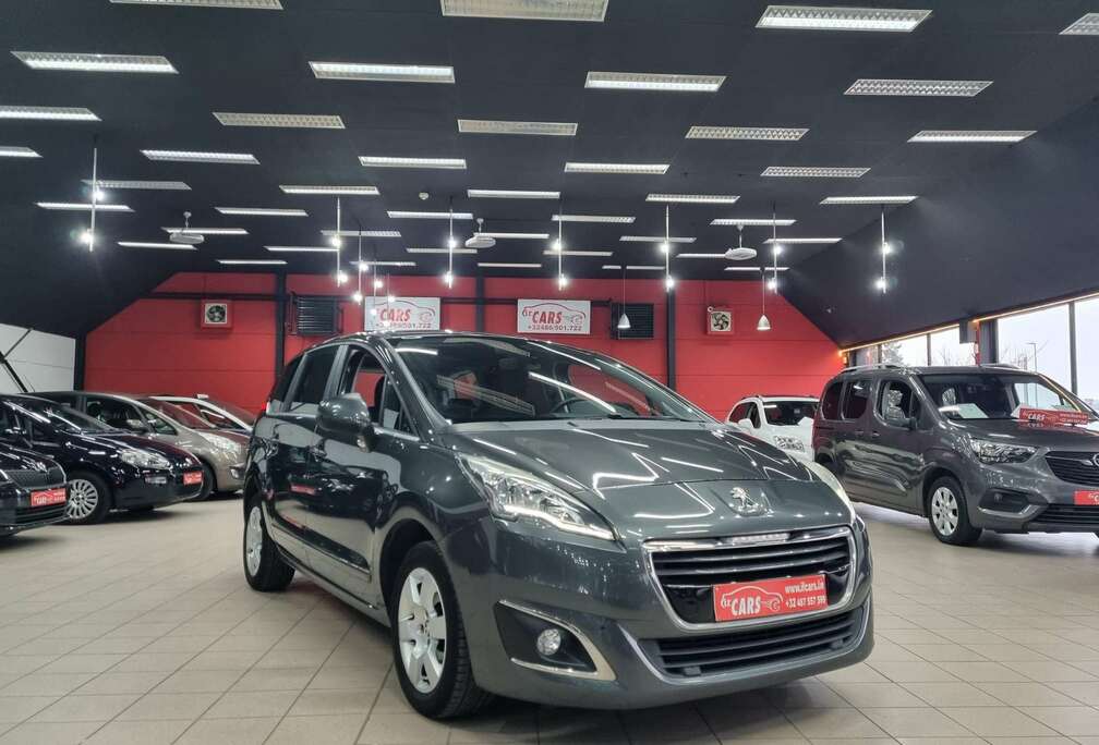 Peugeot 1.2 PureTech Active**7-PLAATSEN**NAVIGATIE**CAMERA