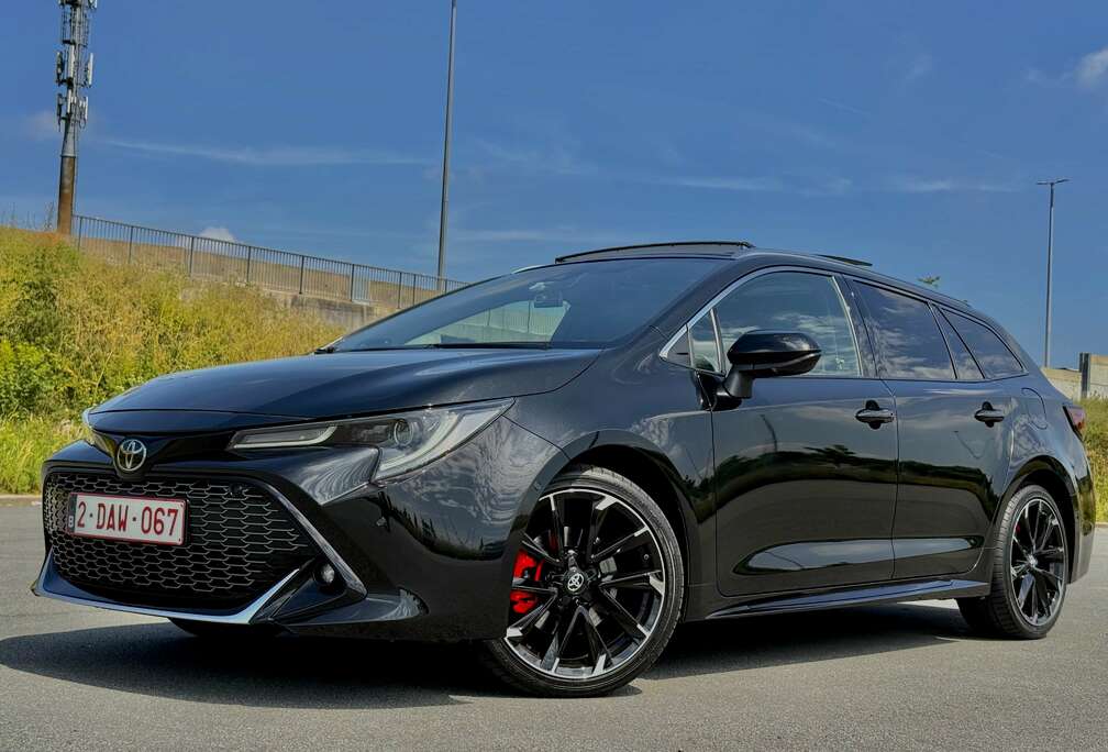 Toyota 2.0 Hybrid Touring Sports GR Sport Black Edition