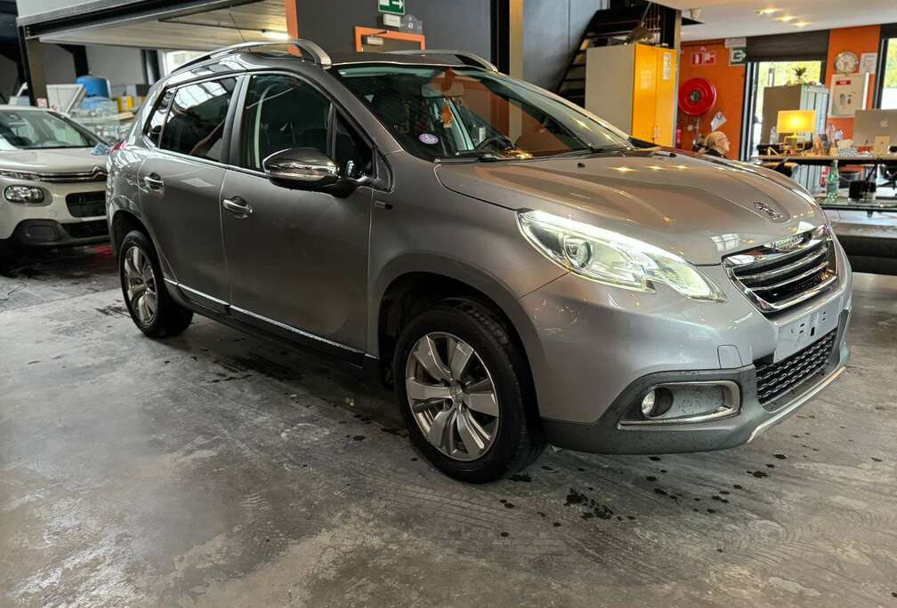Peugeot 1.2i Style - A/C AUTO - MEDIA/TEL - LIM/REG - NAVI