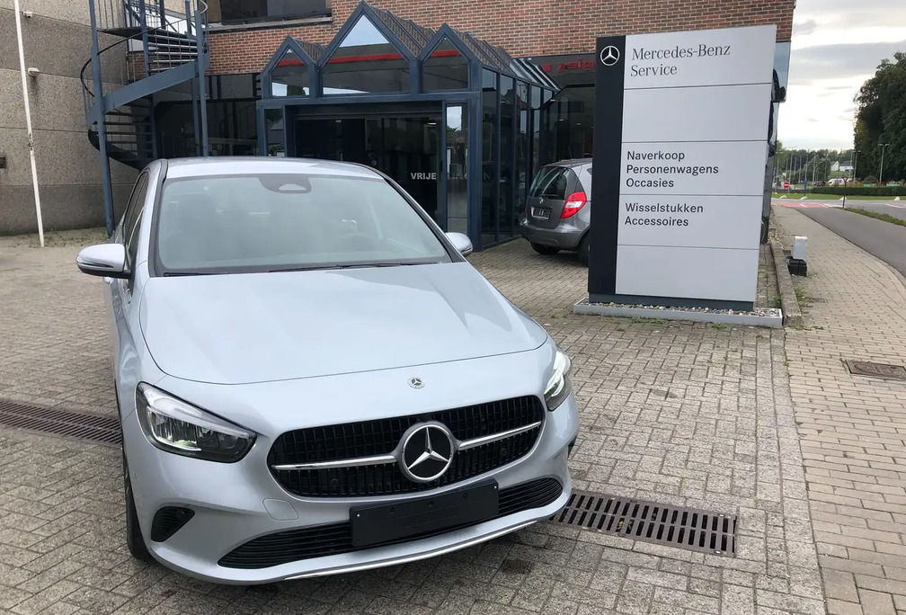 Mercedes-Benz B 200 Business Line, Winter Pack, Carplay, Camera