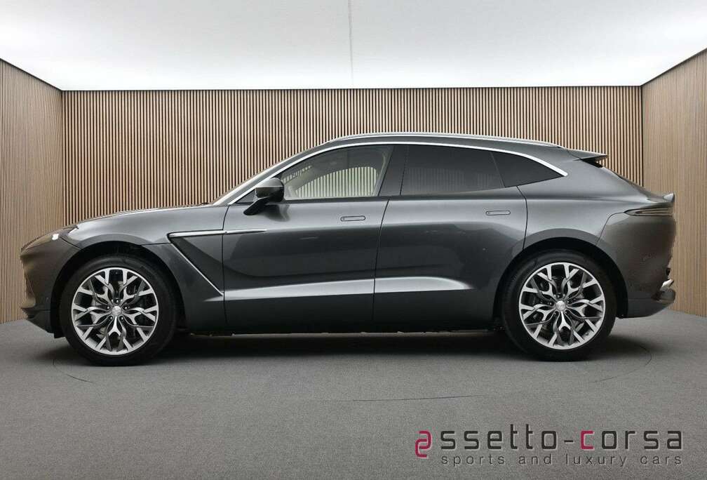 Aston Martin *Magnetic Silver*Mwst.*1319km