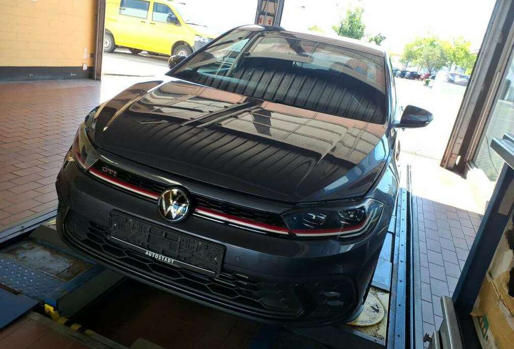 Volkswagen 2.0 TSI 207 CV DSG7 * MATRIX * CARPLAY *