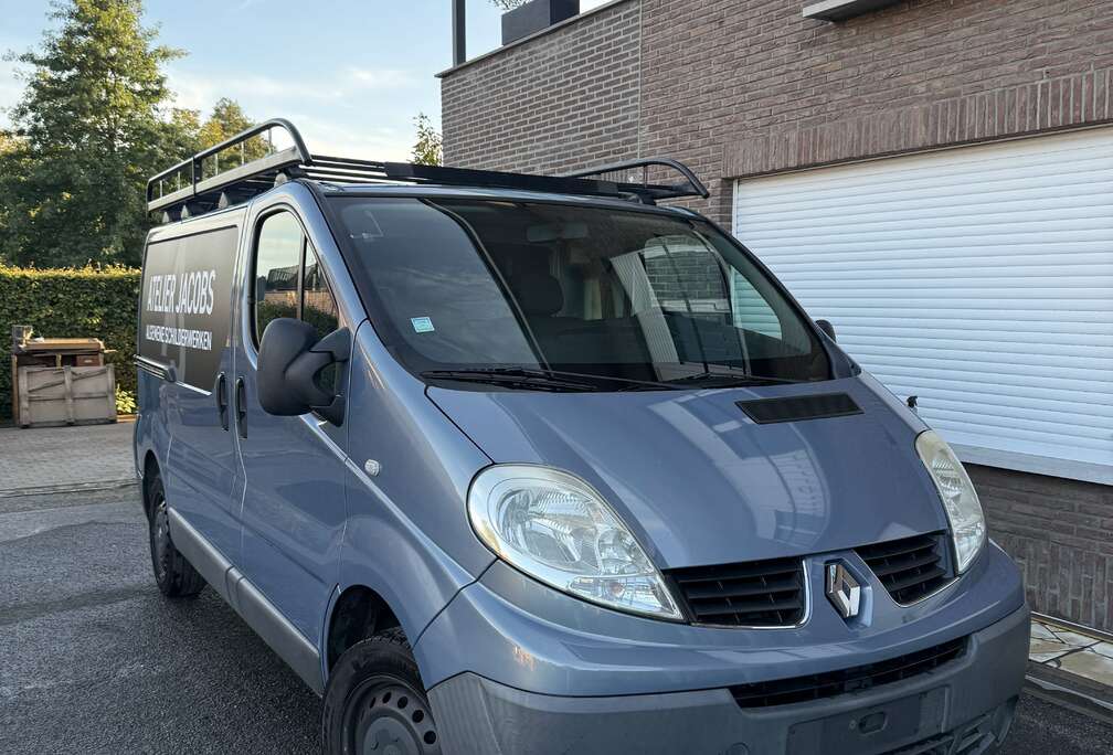 Renault 2.0 dCi 27 L1H1 Grand Confort