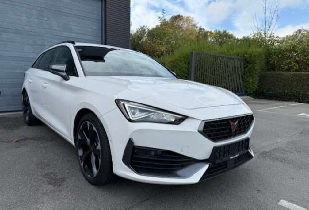 Leon Sportstourer 1.4 Plug-in Hybrid DSG 204PK