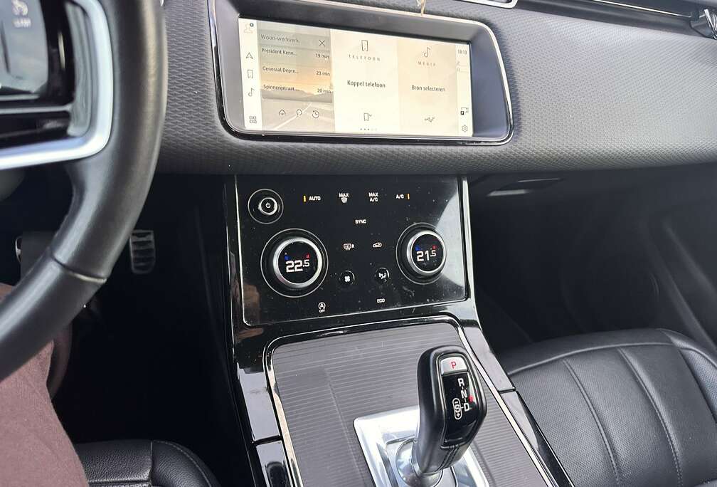 Land Rover 1.5 Turbo MHEV 2WD P160 R-Dynamic SE