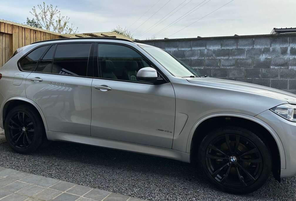 BMW xDrive40e M Pack Keyless Pano HUD ACC Led Navi Leder Full Option