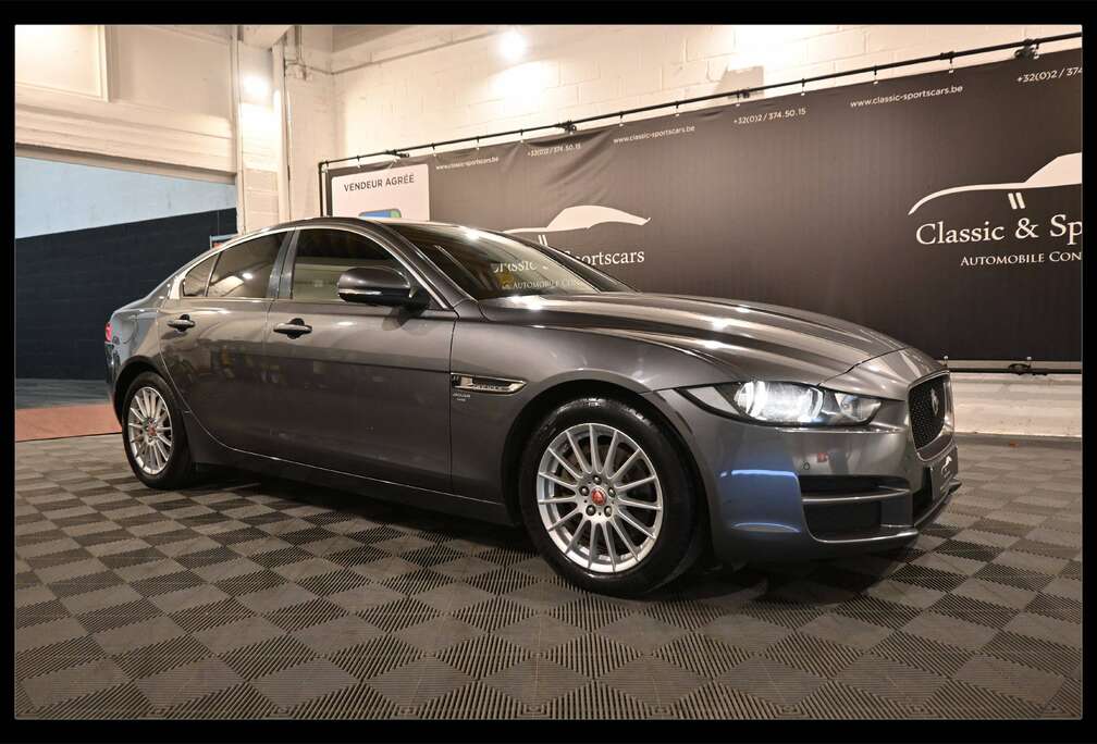 Jaguar XE 2.0 D E-Performance EURO 6b / CAMERA / GPS NAVIGATION / PDC