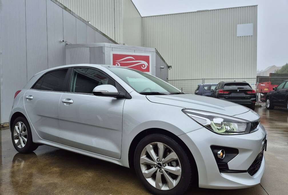Kia 1.0Ti 100cv // AUTO. 7DCT // 23.869 KM !! 2023 !!