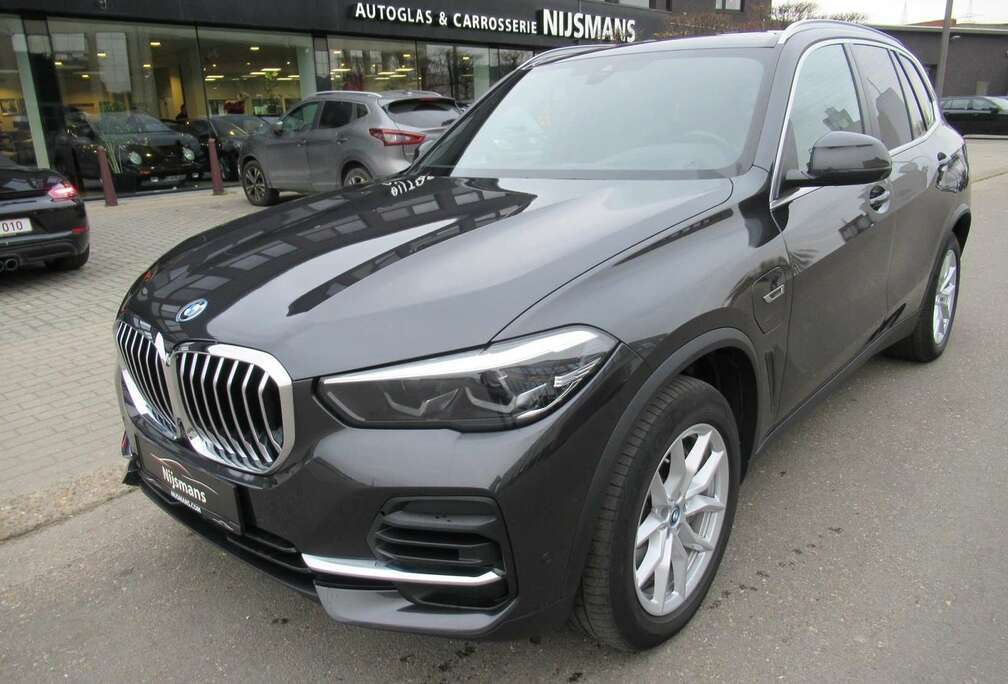 BMW xDrive45e-HUD-Pano-Leder-Memory-WLTP 27 CO