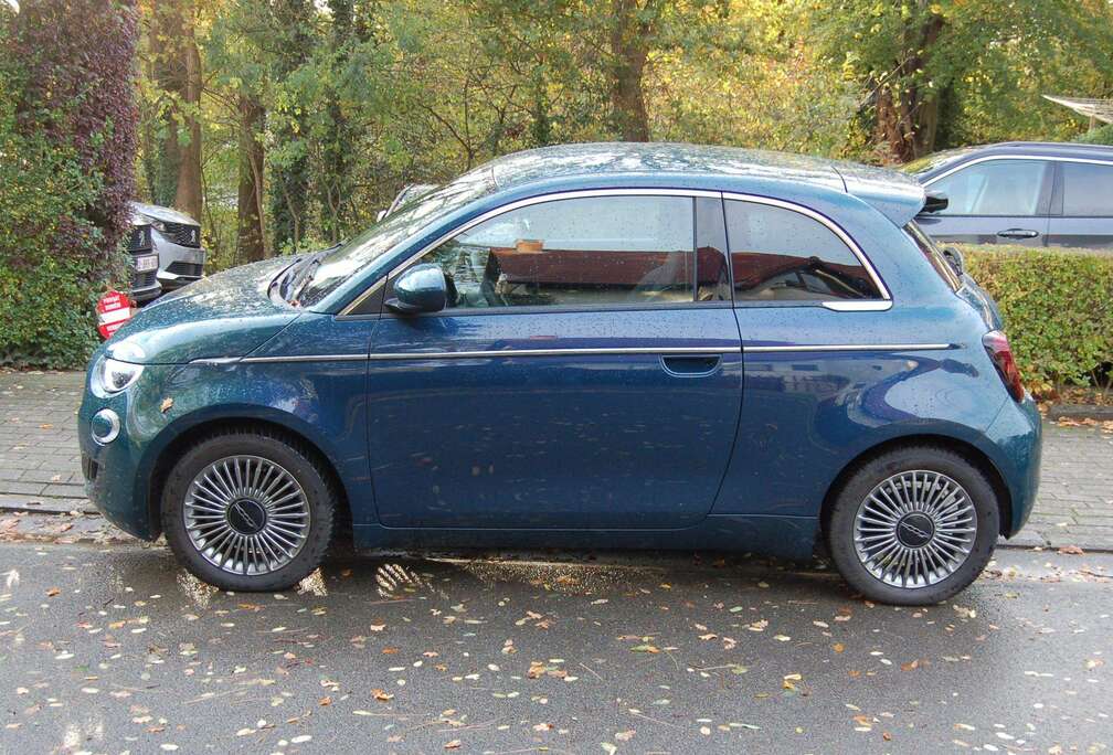 Fiat 3+1 ELECTRIQUE JA AIRCO 320 KMS AUTO  MOD 2024