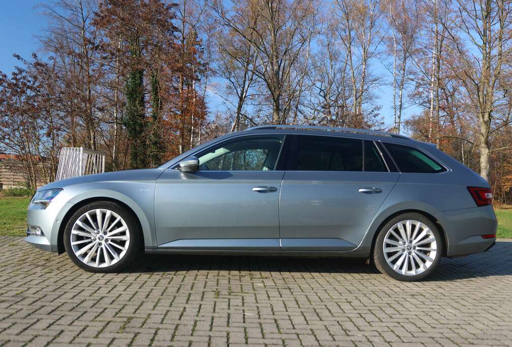 Skoda Superb Combi 1.8 TSI DSG L&K