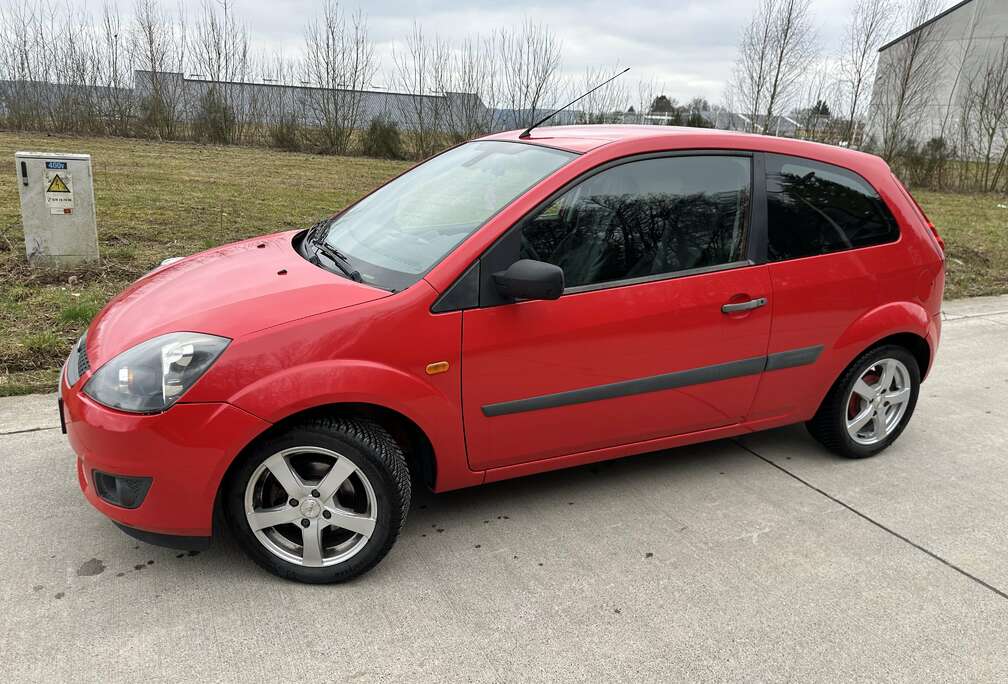 Ford Fiesta 1.3i Ambiente