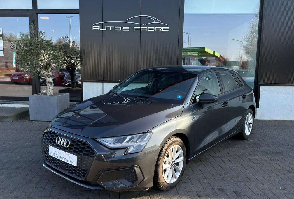 Audi 30 TSI 5 deurs S-Tronic Sport Line Leder