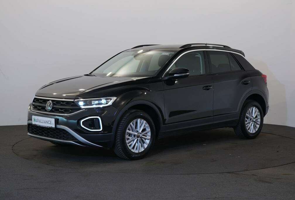 Volkswagen LIFE 1.0TSIDiscoverMediaLED+CAMChester16\