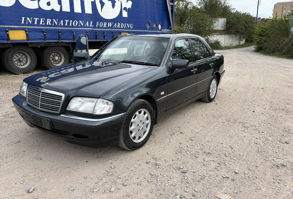 Mercedes-Benz Elegance