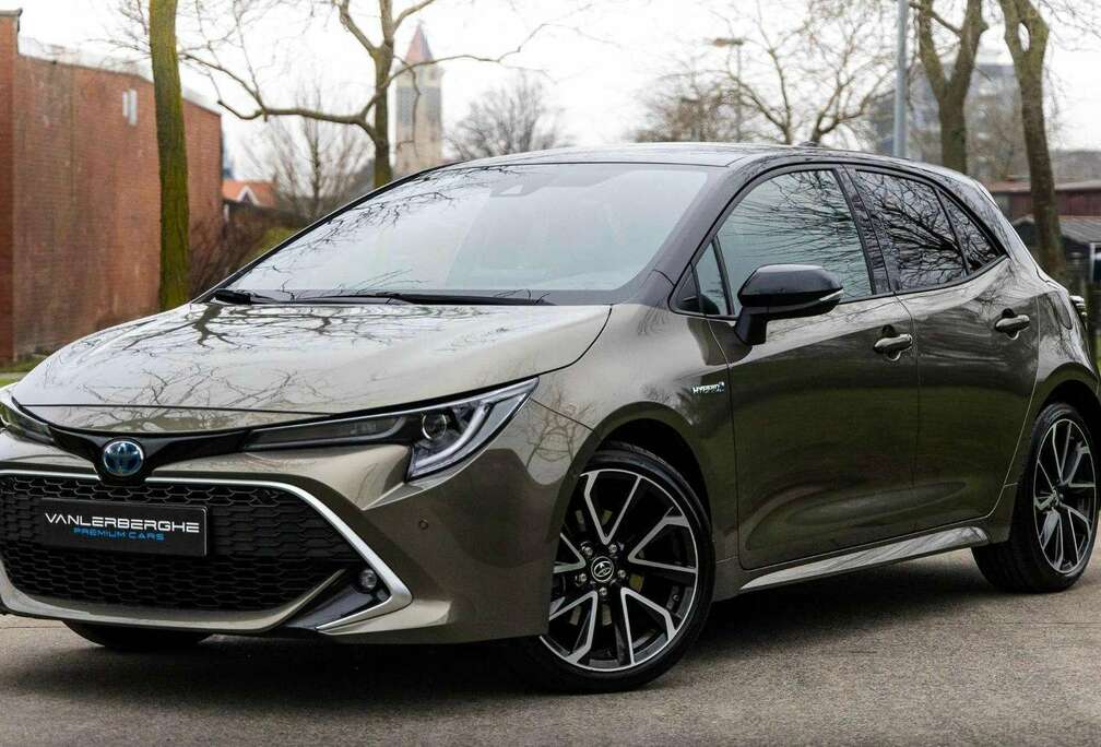 Toyota Corolla+2.0+Hybrid+Premium+Plus+e-CVT