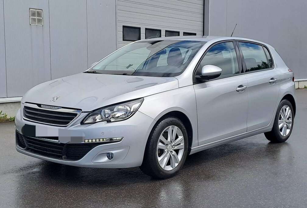 Peugeot 1.2 PureTech Allure STT