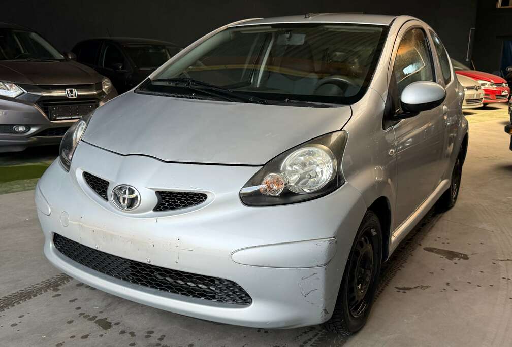 Toyota Aygo 1.0i VVT-i//29000km///garantie 12 mois