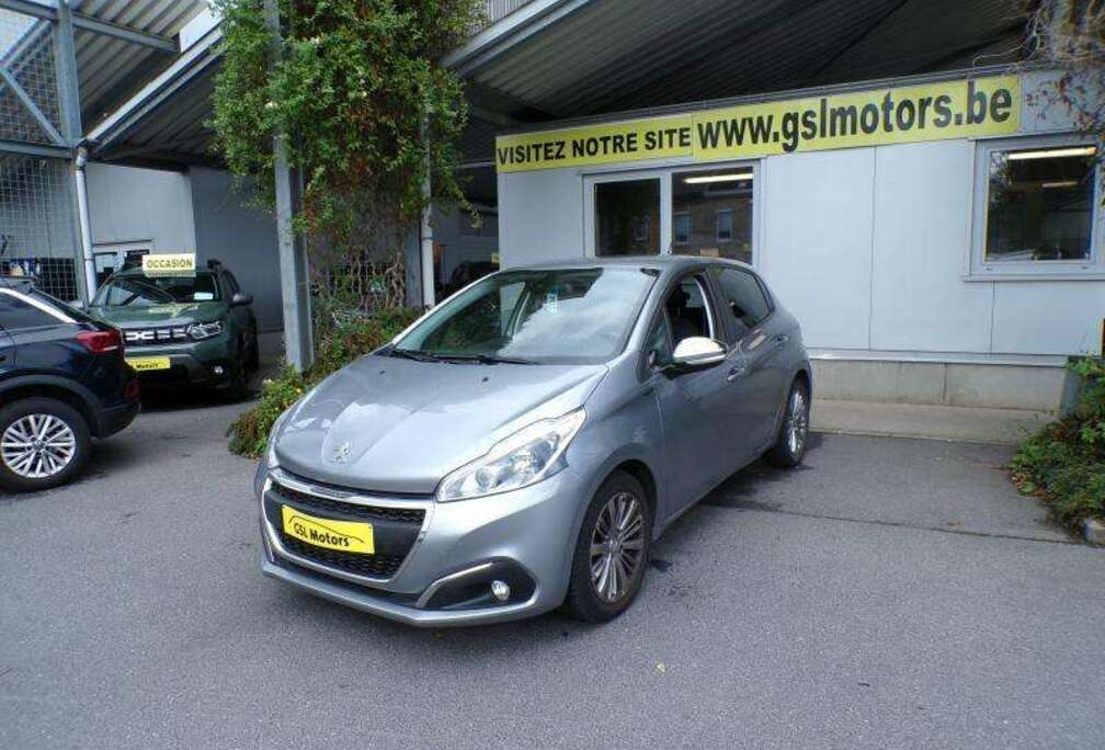 Peugeot 1.2i 83cv Grise 11/19 73.377km Airco GPS Bluetooth