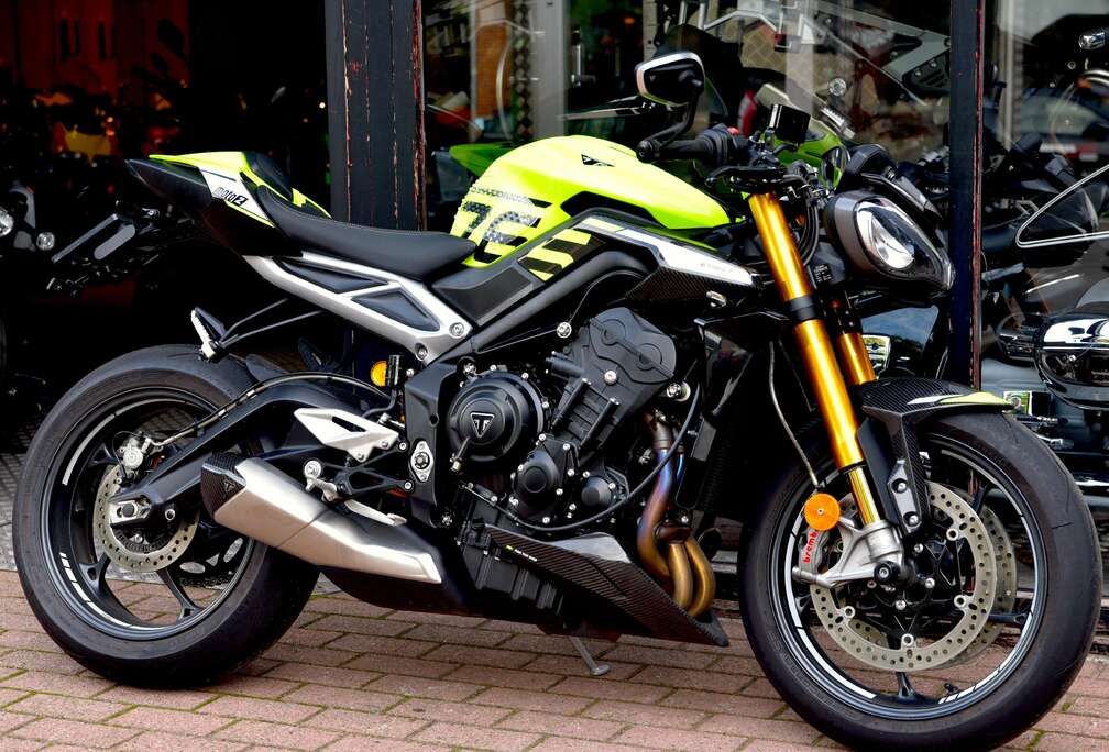 Triumph MOTO2 EDITION ***MOTO VERTE***