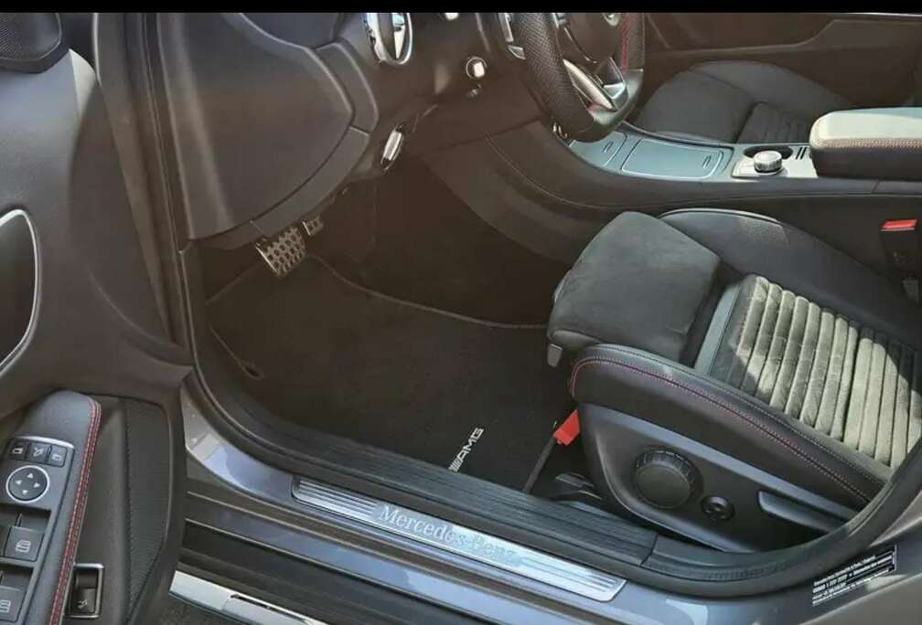 Mercedes-Benz 7G-DCT AMG Line