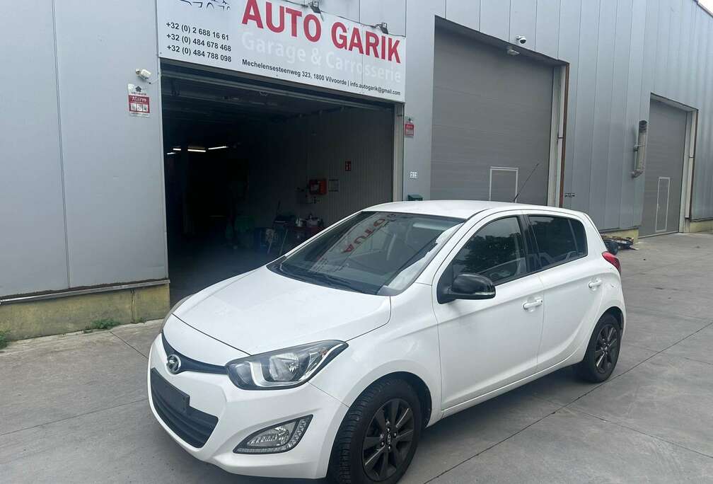 Hyundai 1.1 CRDi 75 Pack Inventive