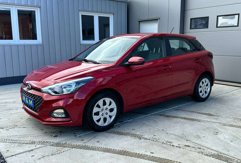Hyundai i20 1.2i ** 12 M Garantie **