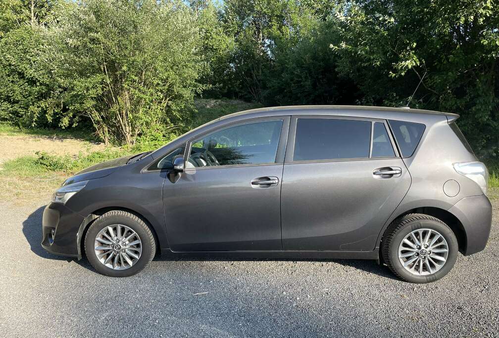 Toyota 1.6i Active 5pl.