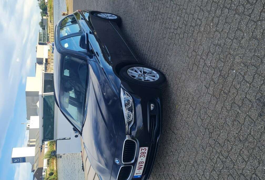 BMW 318i Touring Aut. Advantage