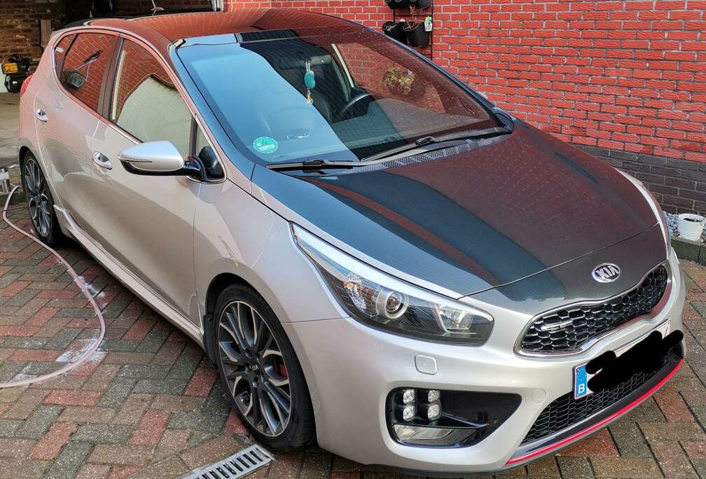 Kia Ceed 1.6 T-GDI GT-Track