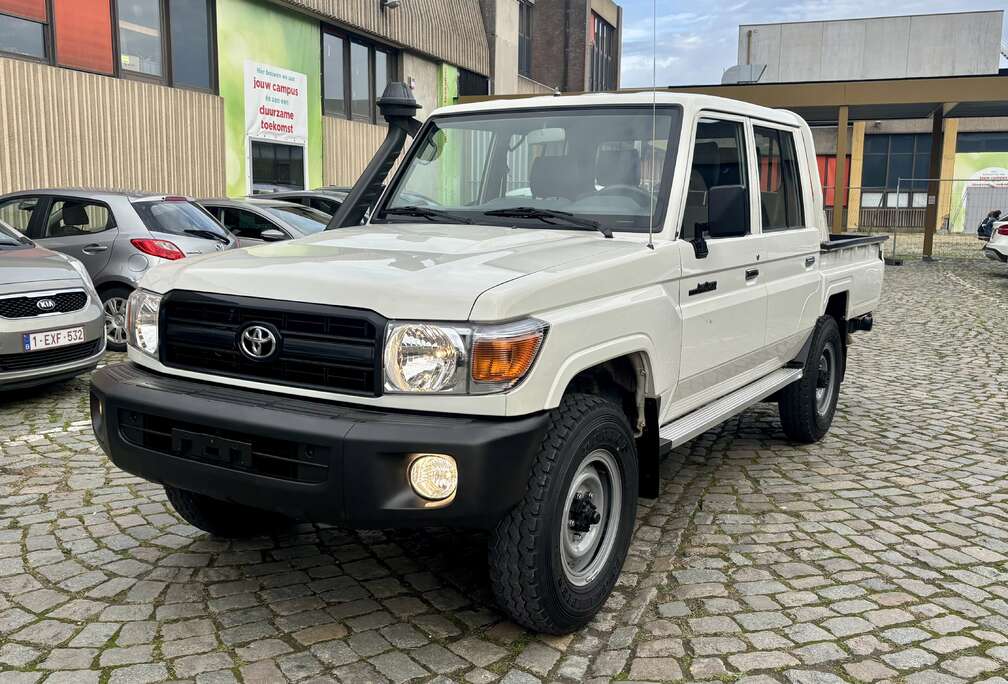 Toyota HZJ 79 Pickup - Double Cabine