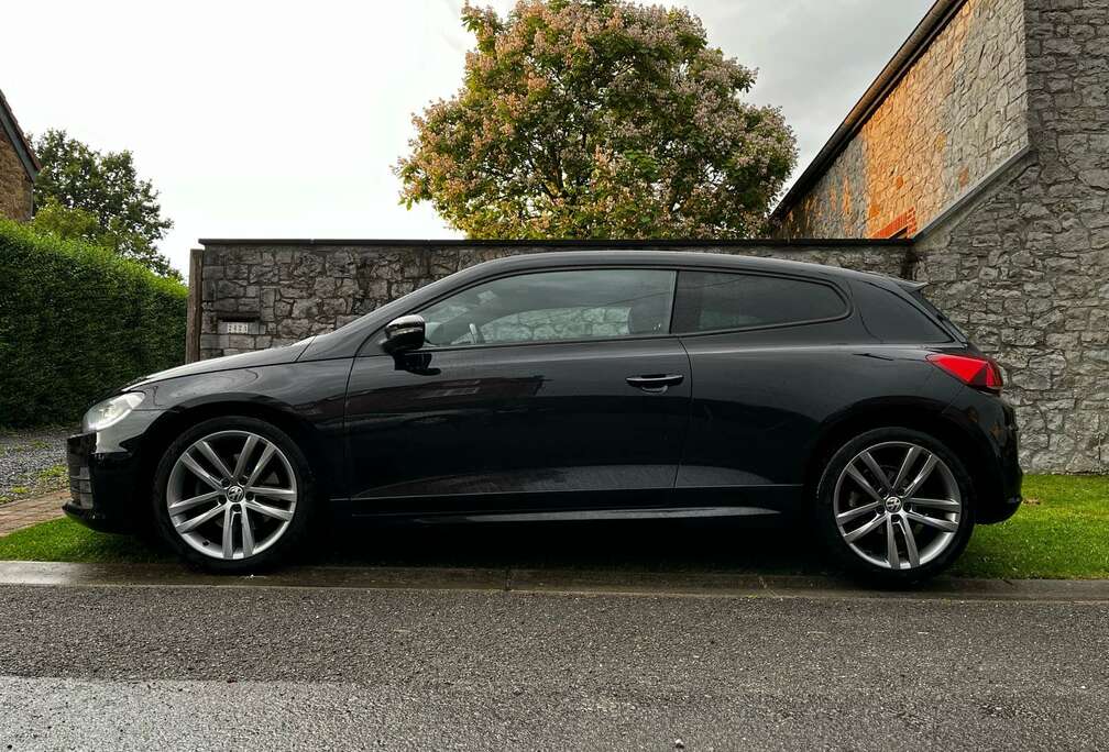 Volkswagen 2.0 TSI R-Line DSG