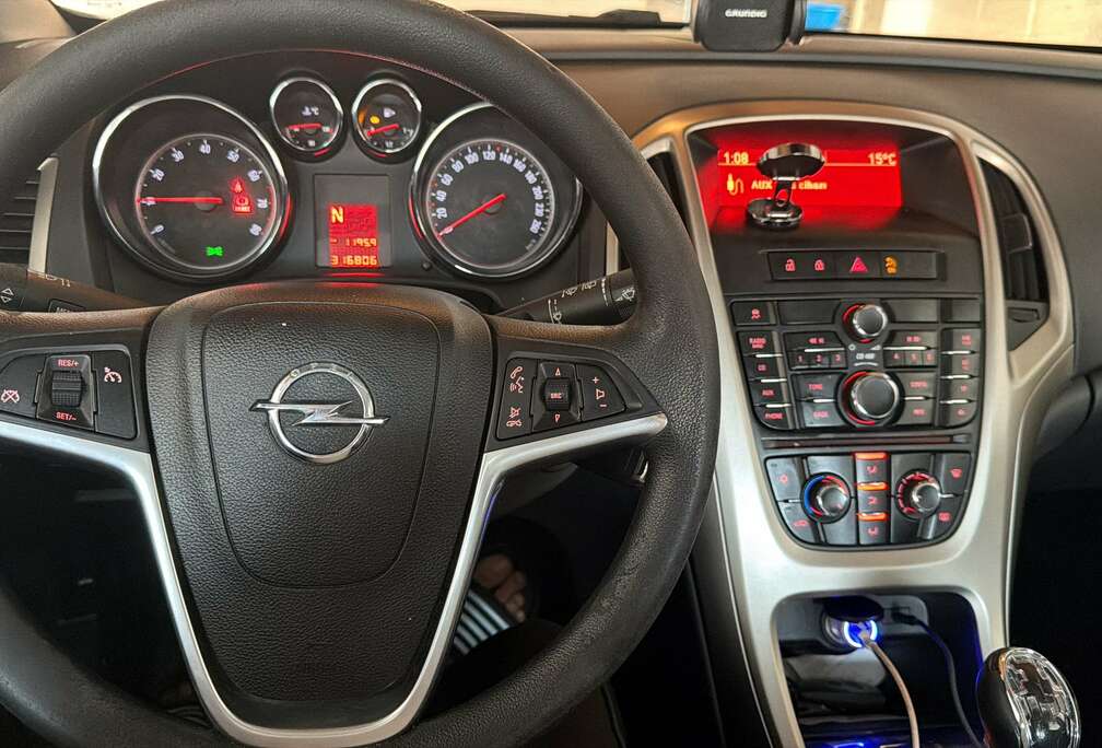 Opel 1.6 Automatik Cosmo