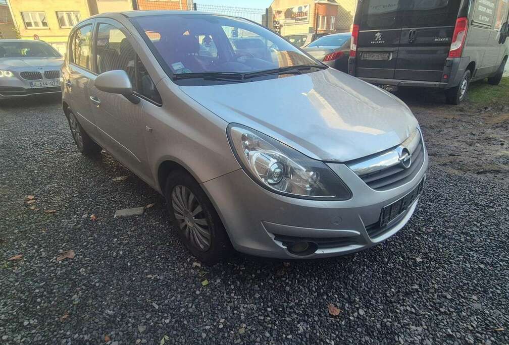 Opel 1.2i Essentia