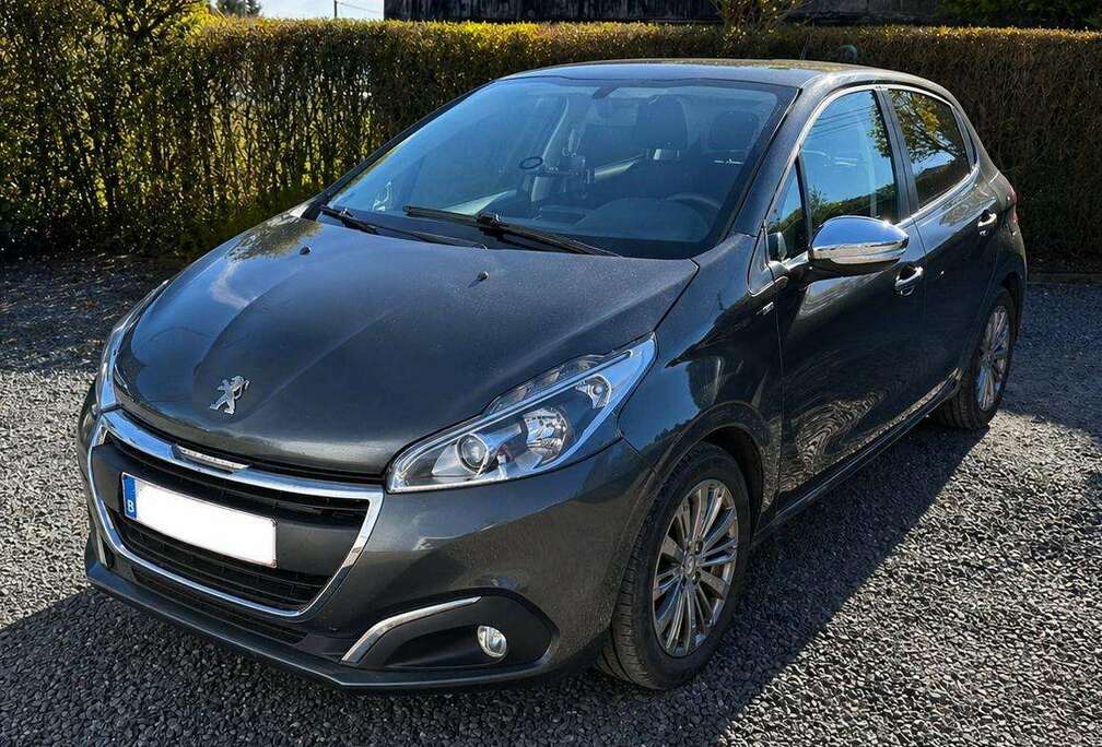 Peugeot 208 1.6 BlueHDi Style