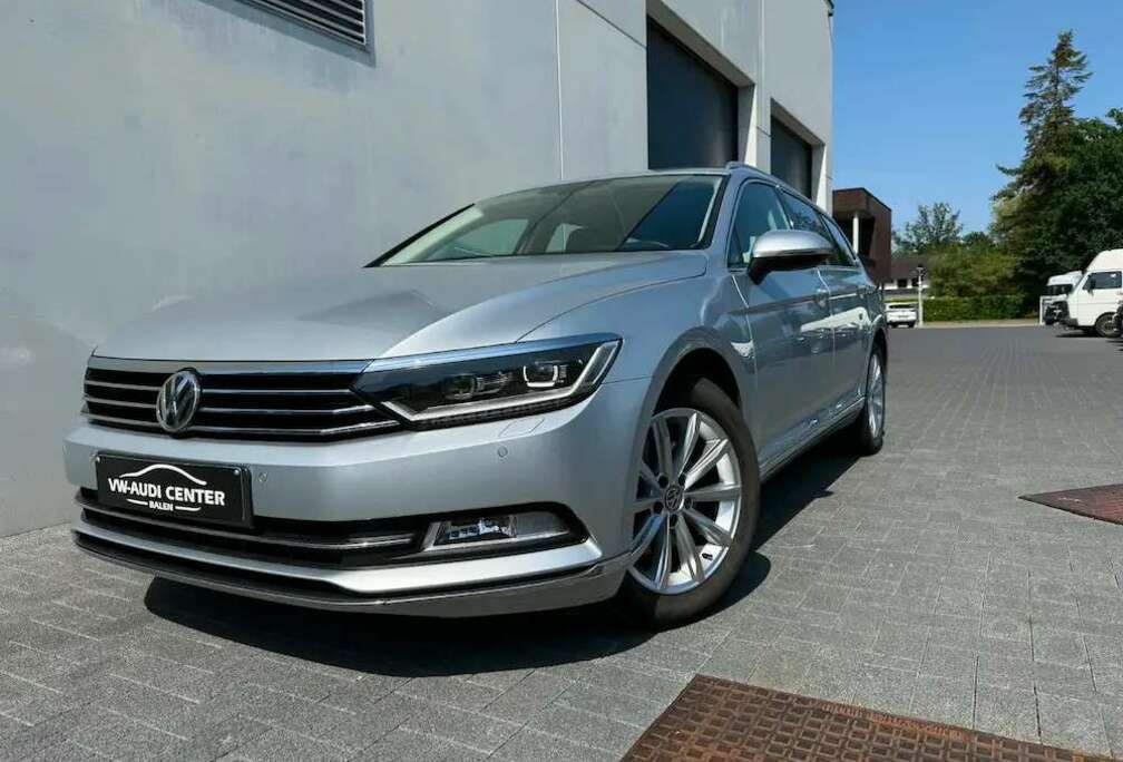 Volkswagen 1.4TSI 150PK DSG HIGHLINE BUSINESS ALCANTARA REAR
