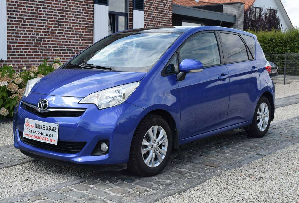 Toyota 1.33 VVT-i - GARANTIE 12 MOIS - 154,47€/mois* - AIRCO - TOIT PANO