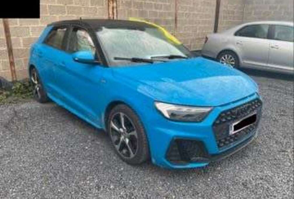 Audi 30 TFSI 116 ch S tronic 7 SLine