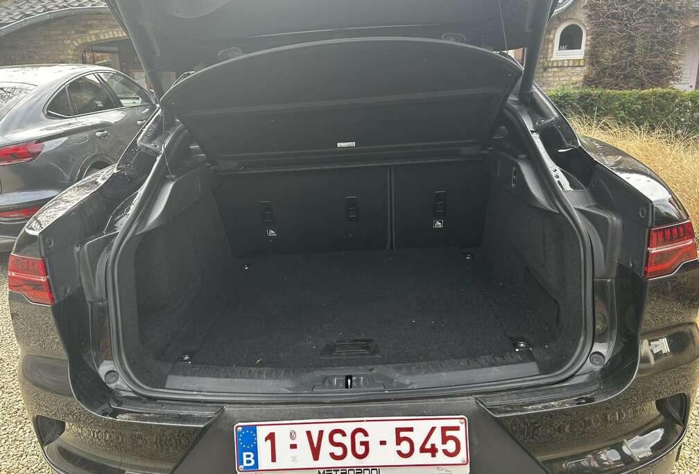 Jaguar 90 kWh EV400 HSE