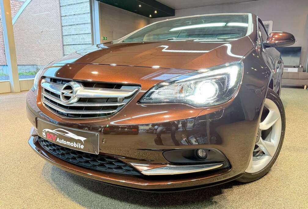 Opel 1.4 Turbo Cosmo * 20.000kms * Full Options