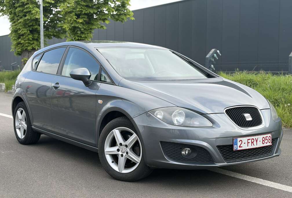 SEAT 1.6 CR TDi Ultima Reference DPF